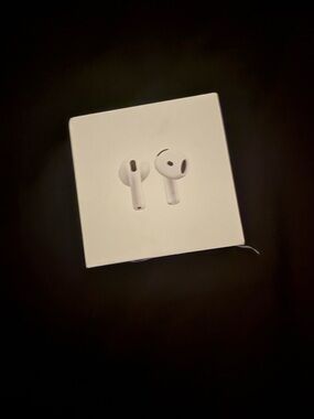 Apple White Wireless Earbuds Box